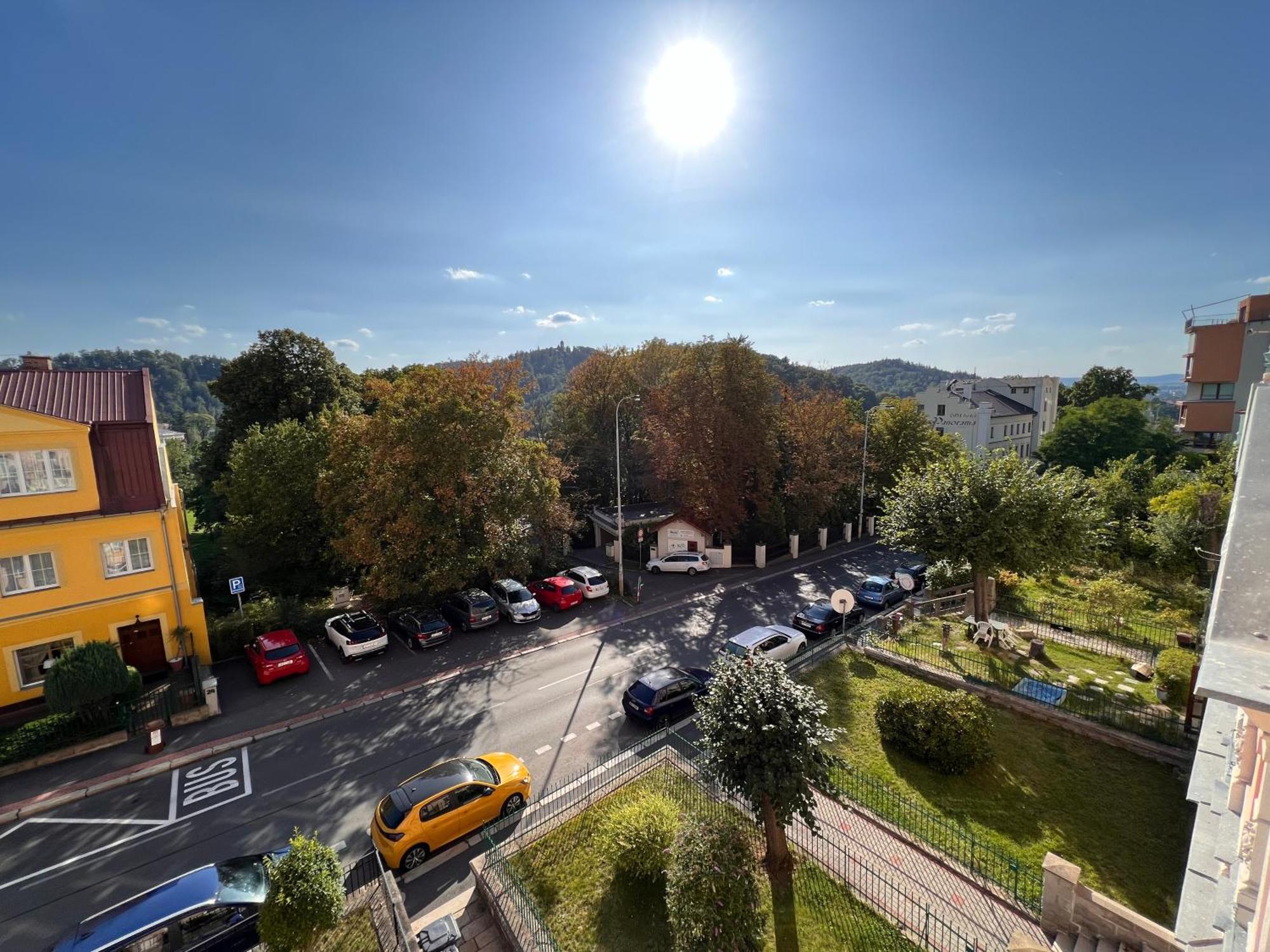 Jurincom Apartments Na Vyhlidce Karlovy Vary Exterior photo